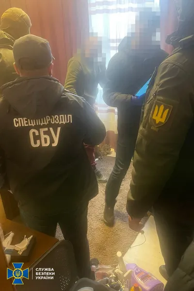 У Вінниці затримали агента РФ, який вербував «зеків» до ПВК «Вагнер» (фото, відео)