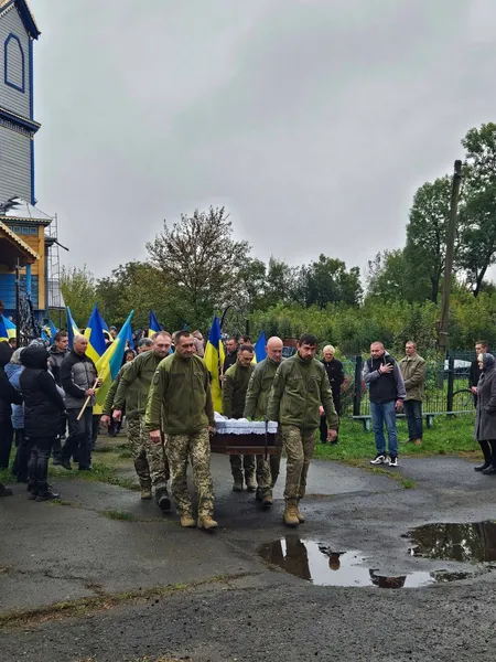 На Волині попрощалися із загиблим Героєм Олегом Ющуком