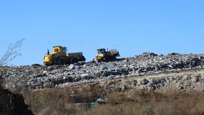 Скандал із полігоном у Брищі: суд арештував майно підрядника через підозри у розтраті