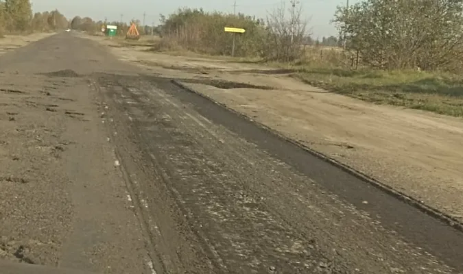 На Ковельщині латають зношену дорогу (фото)