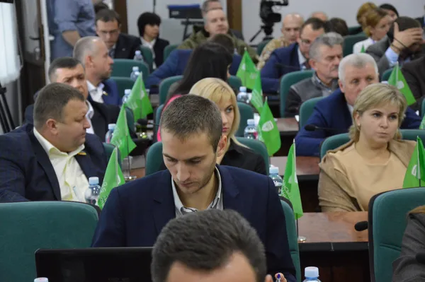 Суворі сесійні будні луцьких депутатів (фоторепортаж)