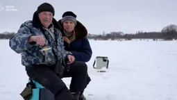 Крига уже підступна: у Луцьку рятувальники вийшли на Стир до десятків рибалок (фото)
