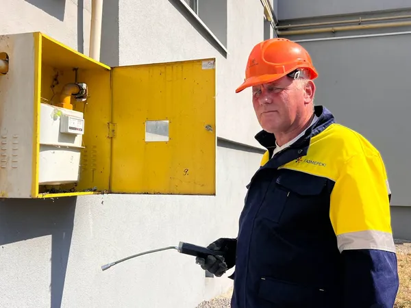 «Будинки та метал старіють»: як чотири газовики щодня дбають про безпеку лучан (фото)