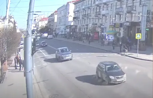 Хто кого побив: з’явилися нові деталі бійки через російський реп у Луцьку (відео)