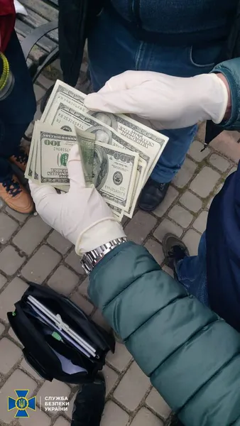 На Волині СБУ затримала поліцейського-хабарника (фото)