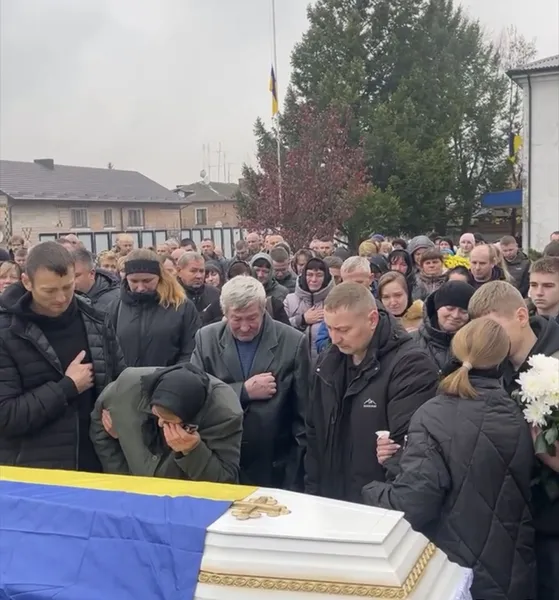 Загинув понад рік тому: «на щиті» на Волинь повернувся Герой Микола Загоровець (фото)
