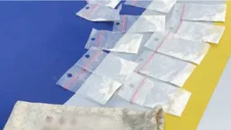 У Луцьку зловили молодика з дванадцятьома пакетиками наркотиків