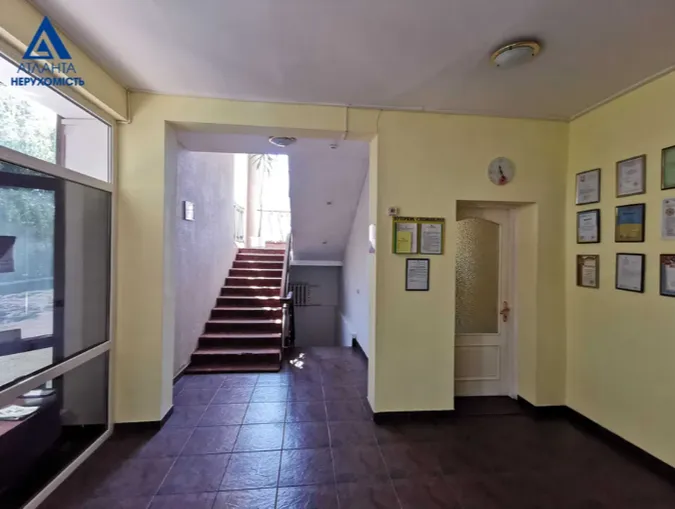 У Луцьку продають будівлю наркоклініки (фото)