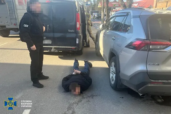 Від 200 гривень до 400 доларів за одну декларацію: затримали очільницю Житомирської митниці (фото)