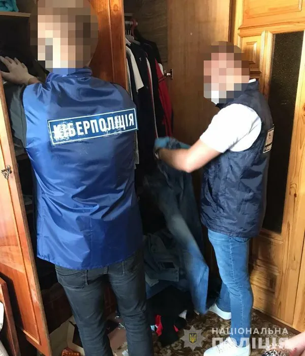 Мав понад 30 вебресурсів: у Луцьку затримали адміністратора порносайтів (фото)