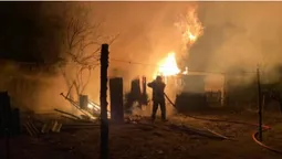 На Ковельщині три команди рятувальників годину гасили пожежу (фото)