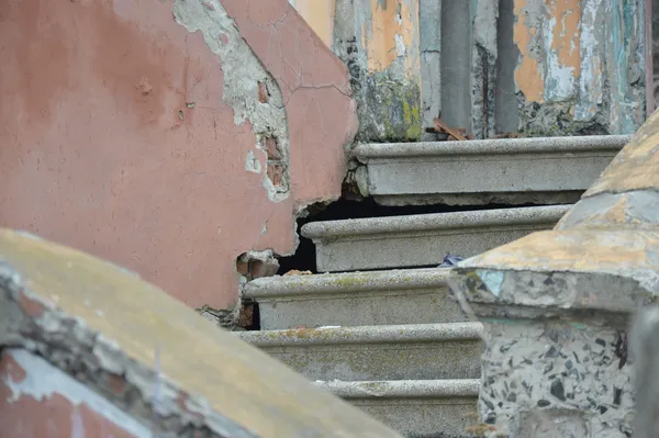 Стару луцьку рятувальну станцію демонтують для багатоповерхівки (фото)