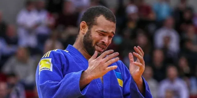 Олімпіада-2020: українця Ньябалі покарали червоною карткою