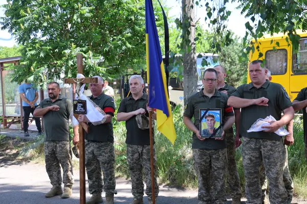 Загинув під Торецьком: на Волині провели в останню дорогу воїна Юрія Клевця (фото)