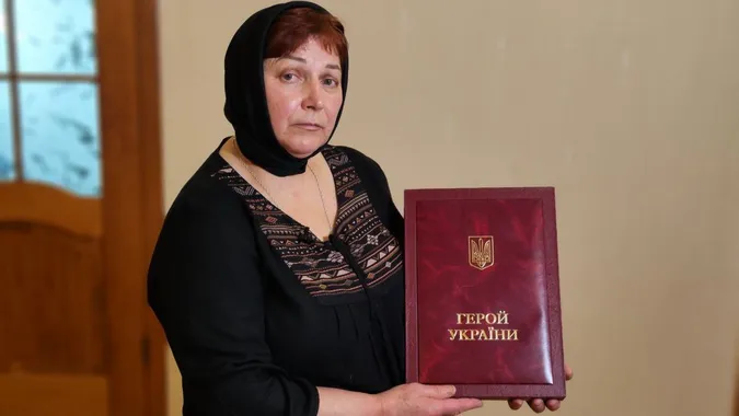 «Мамочко, якщо щось, ти маєш бути сильна»: спогади про загиблого Героя України з Волині (відео)