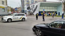 У центрі Луцька через пожежу перекрили вулицю (фото)