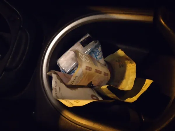 Скоїв аварію, втік, і намагався підкупити патрульних: деталі нічної автопригоди у Ковелі (фото)