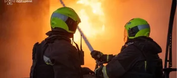 Понад 90 рятувальників гасили пожежі на Одещині, які спалахнули після атак рф