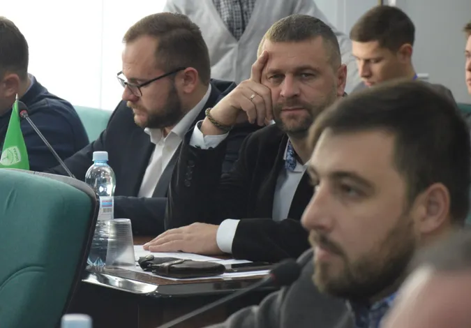 Депутати й голоси: фоторепортаж із сесії Луцькради
