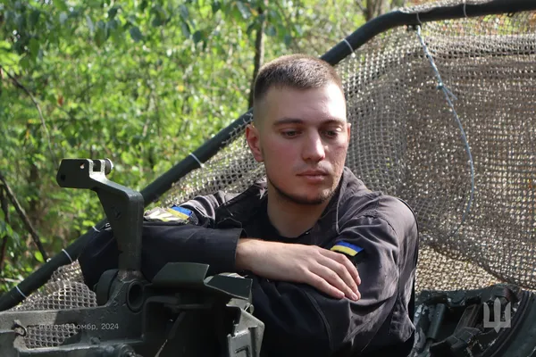 П*дари лізуть на мою землю, людей вбивають – а я мав сидіти і дивитися? – молодий танкіст волинської «сотки»