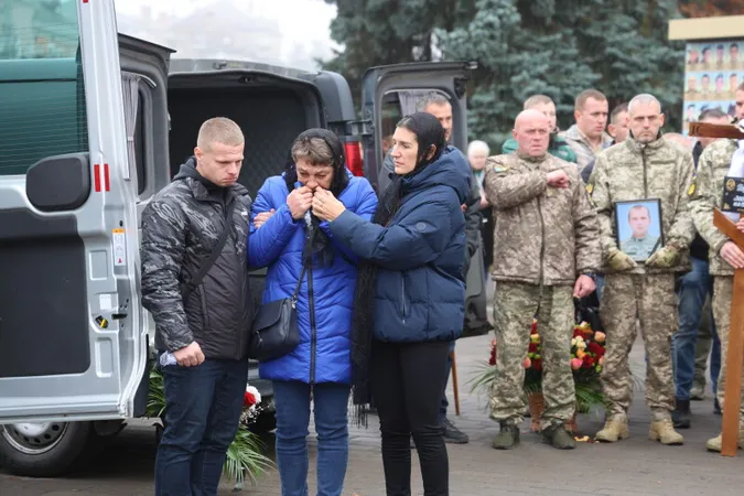У Луцьку попрощалися одразу з трьома полеглими захисниками (фото)