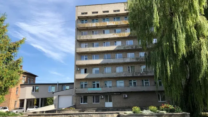 Винесли матраци й туалетний папір: у Нововолинську обікрали міську лікарню