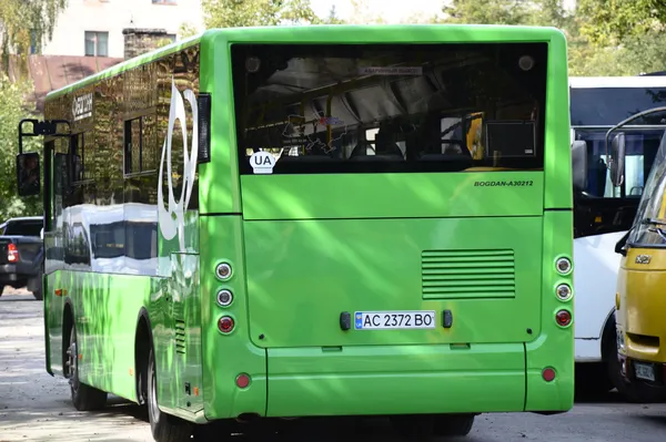 «Богдан»-мільйонник, пандуси та FREE WiFi: у Луцьку інспектували маршрутки