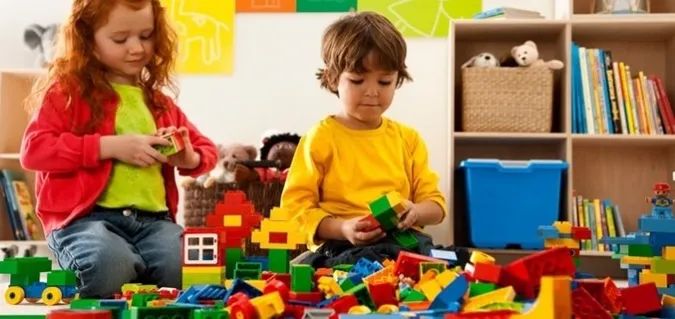 Відомо, коли волинські школи отримають LEGO для навчання