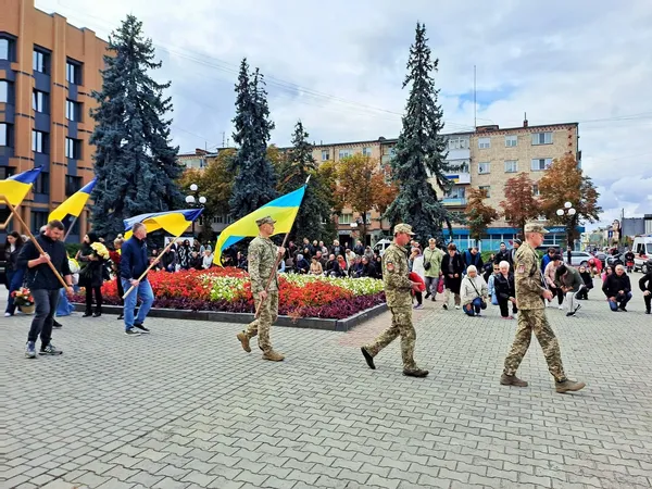 У Ковелі попрощалися із Захисником Петром Коломійчуком, який загинув у ДТП на Дніпропетровщині (фото)