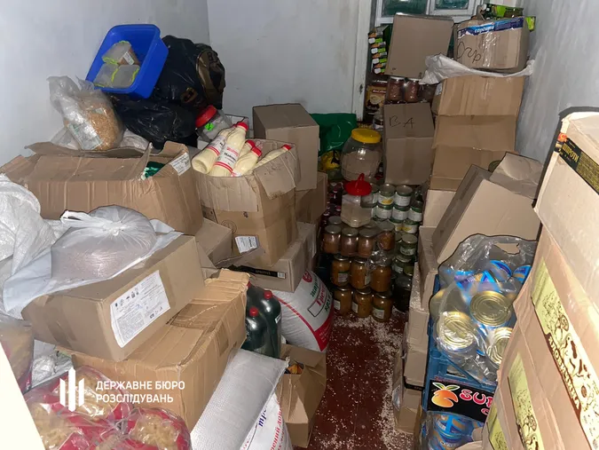 ДБР викрило підприємців, які крали продукти, призначені для ЗСУ (фото, відео)