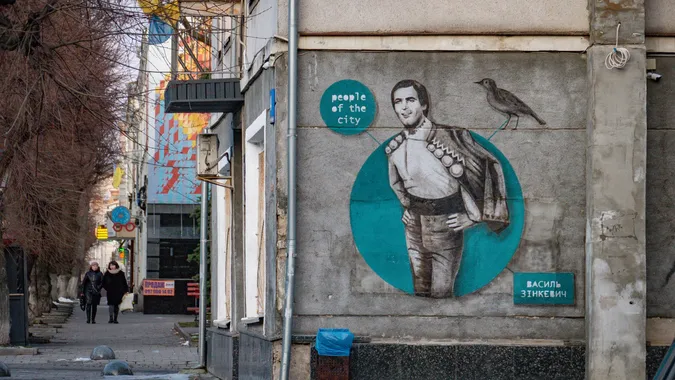 Помірно та невимушено: надвечір'я на вуличках Старого Луцька ( фото)