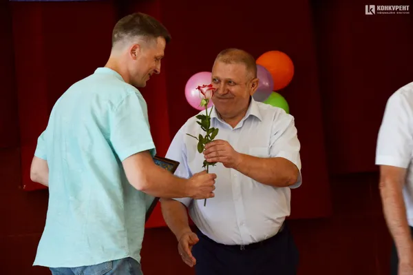 Луцькі медики отримали подарунки від Покровського з нагоди професійного свята (фото)