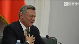 Луцька міська рада працюватиме з новим регламентом та "п'ятою рукою" Романюка