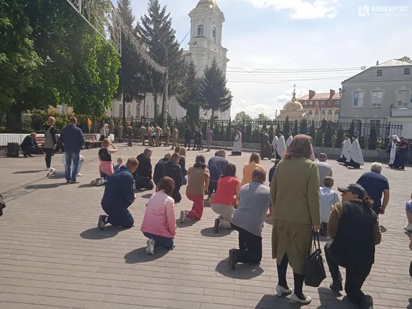 У Соборі Святої Трійці у Луцьку відспівали полеглого Героя Ігоря Дяченка (фото, відео)
