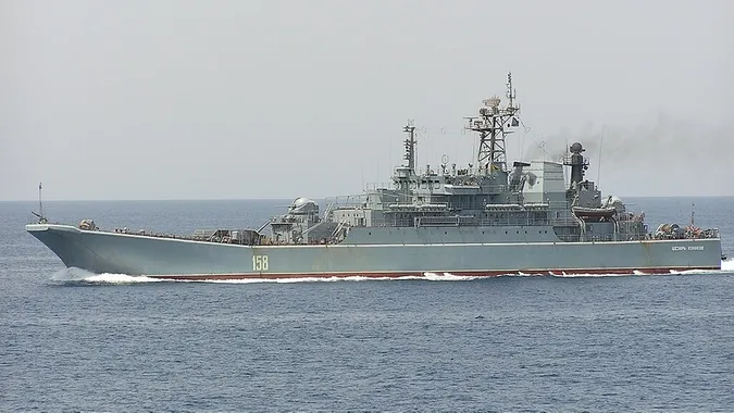 Пішов на дно: у Чорному морі знищили великий десантний корабель росіян «Цезар Куніков»