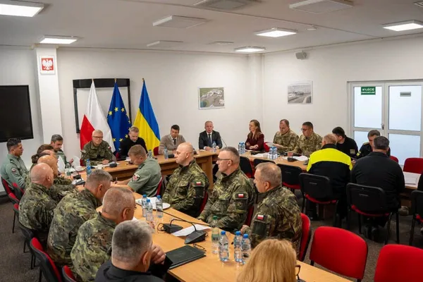 На «Ягодині» обговорили роботу кордону під час російських атак: Україна та Польща готують спільний план (фото)