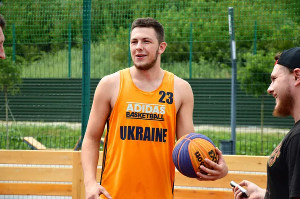 Максим ДЕЙНА: «Хочу зробити ім'я в Україні»