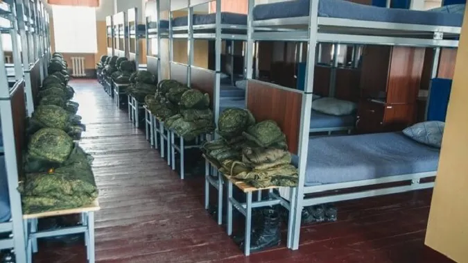 У Володимирі знайшли тіло військовослужбовця прямо у казармі (відео)