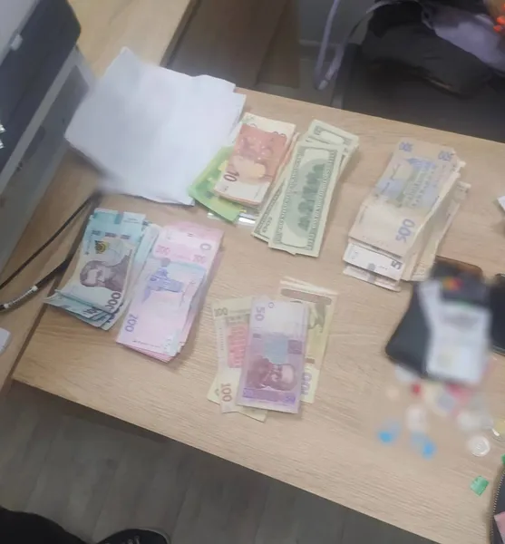 На Волині шахрайка видурила у 80-річної бабусі майже 200 тисяч (фото)