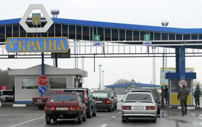 Порошенко розповів, як спілкувався з водієм на литовських номерах