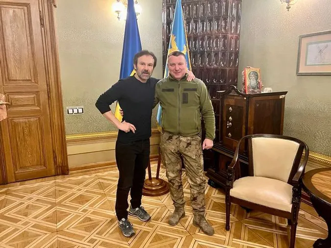 Боронитиме Львівщину: Святослав Вакарчук вступив до лав тероборони