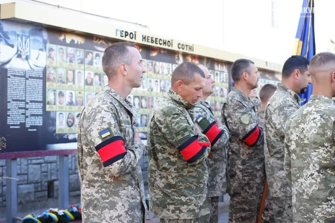 Знову похорон: Луцьк попрощався із загиблим захисником Віталієм Степанишеним (фото, відео)