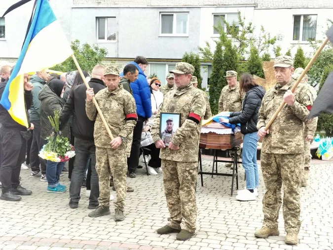 На Волині попрощалися із захисником Сергієм Богуцьким (фото)