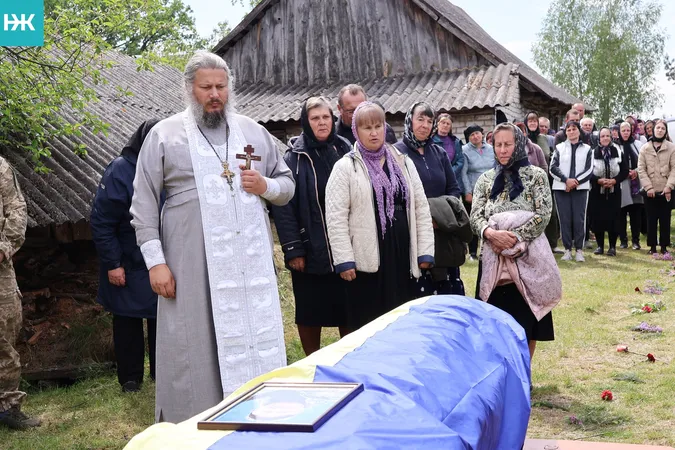 Понад два роки вважався зниклим безвісти: на Волині попрощались з Героєм Сергієм Ковальчуком (фото)