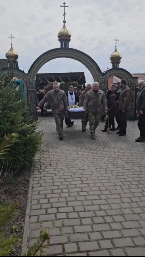 Серце зупинилося під час служби: на Волині попрощалися з воїном Сергієм Стеренчуком (фото)