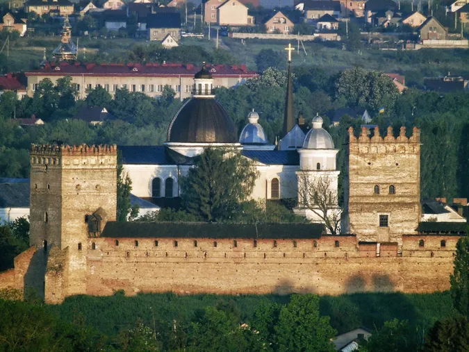 20+ несподіваних ракурсів Луцька на світлинах фотографа