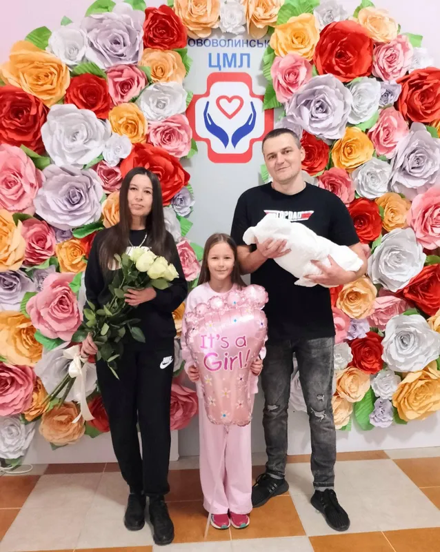Перший день матері: у Нововолинську за тиждень народилося 8 діток (фото)