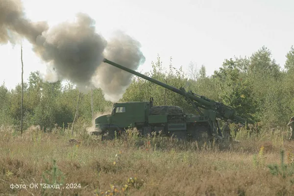 Французький сніданок по-армійськи: кава, круасан і «Цезар» (фото, відео)
