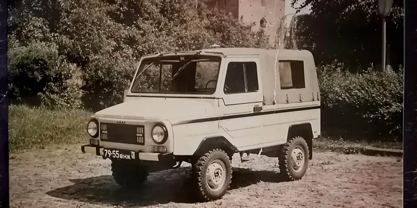 Замкова вежа та «Волинянка»: луцький календар зразка 84-го (фото)