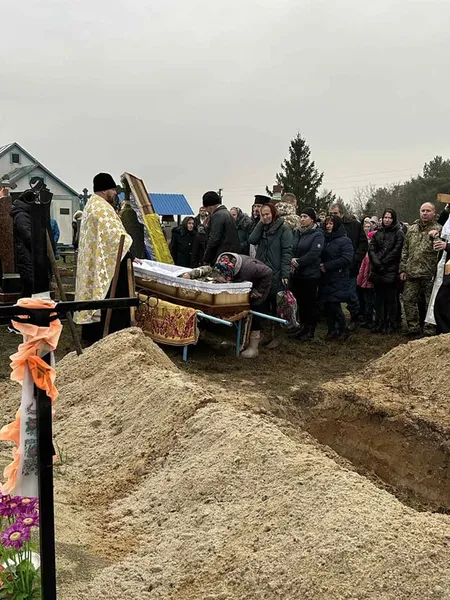 На Волині попрощалися із воїном «князівської» бригади Анатолієм Ковальчуком (фото)